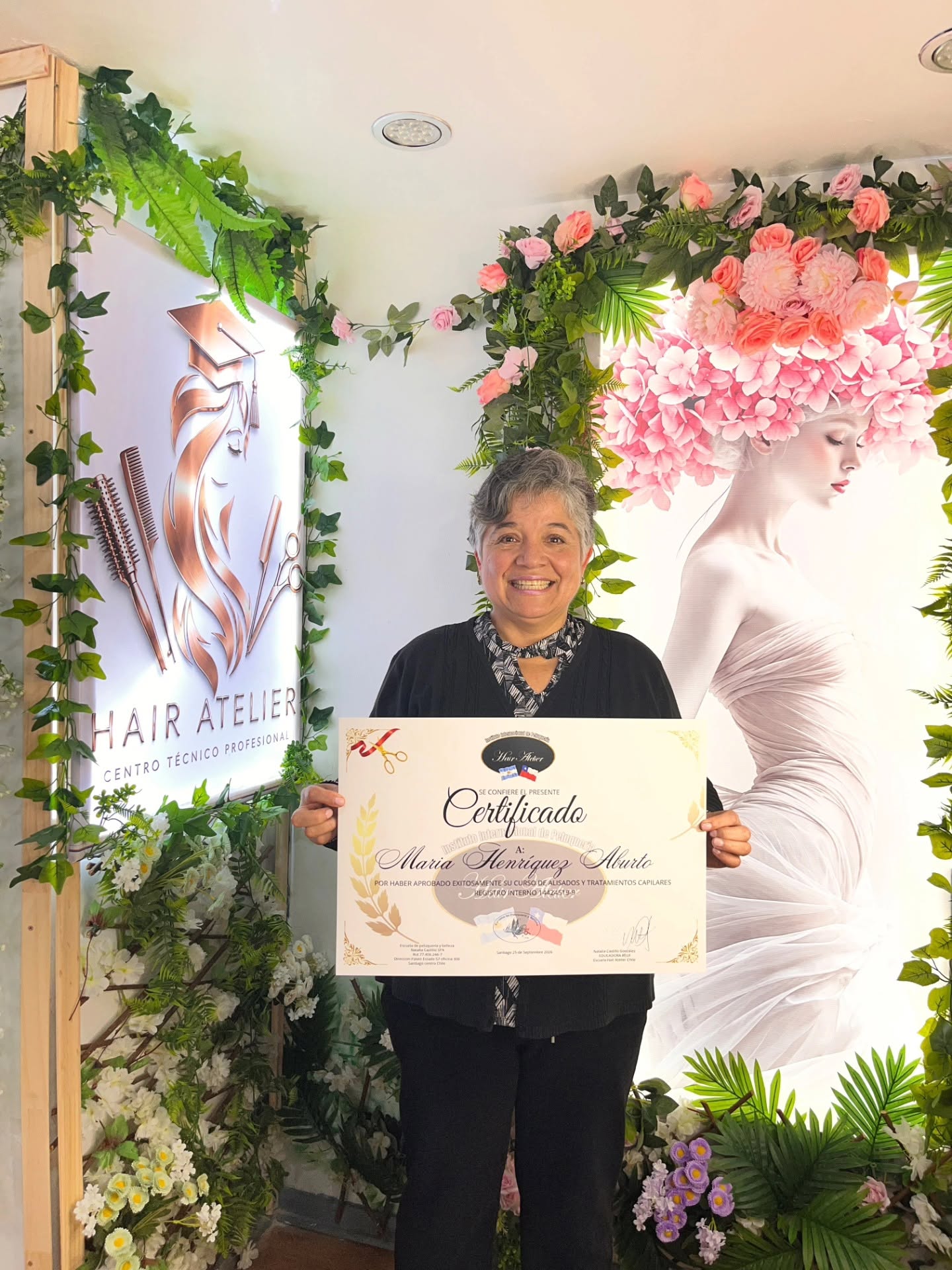 Maria Henriquez Aburto - Certificada en Alisados y Tratamientos Capilares - Instituto Hair Atelier